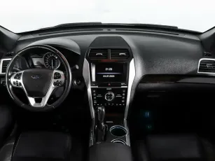 Ford  10