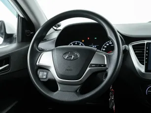 Hyundai  17