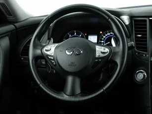 Infiniti  22