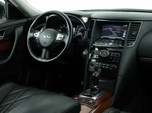 Infiniti  23