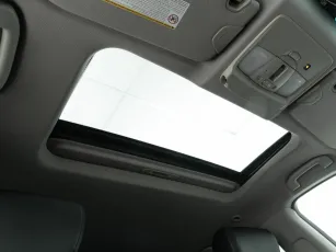 Infiniti  24