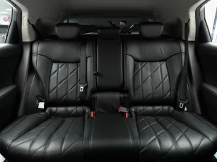 Infiniti  28
