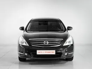 Nissan  2