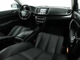 Nissan  9