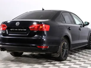 Volkswagen  4