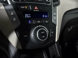 Hyundai  15