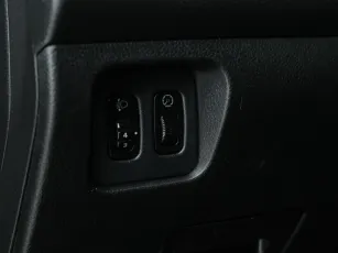 Mitsubishi  12
