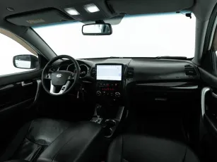 Kia  10