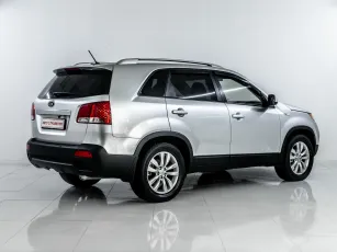 Kia  4