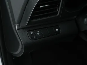 Hyundai  13