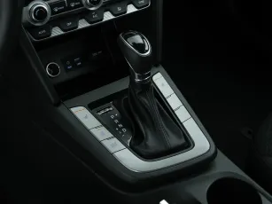 Hyundai  15