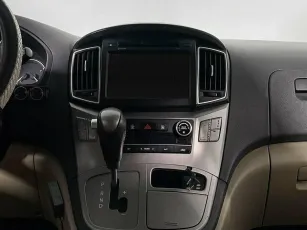 Hyundai  7