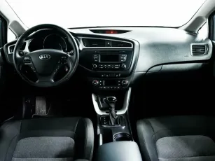 Kia  10