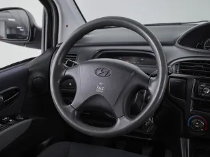 Hyundai  13