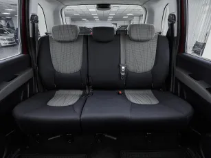 Hyundai  16