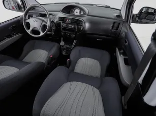 Hyundai  9