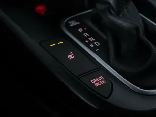 Kia  11