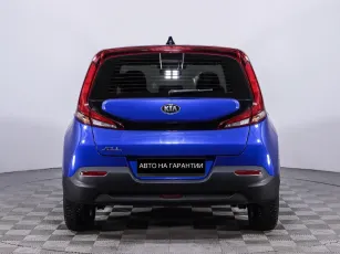 Kia  6
