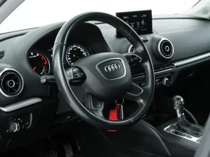 Audi  12