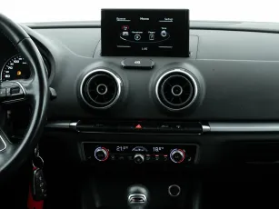 Audi  16