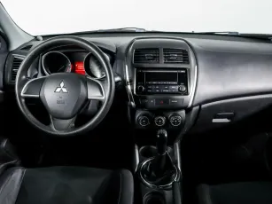 Mitsubishi  9