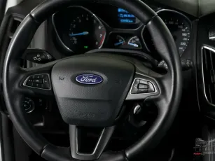 Ford  10