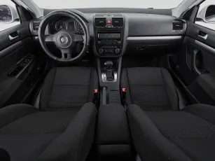 Volkswagen  8