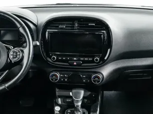 Kia  13