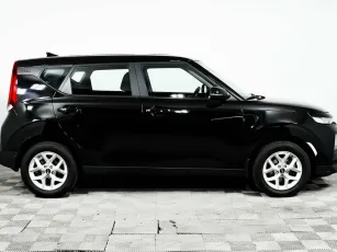 Kia  4