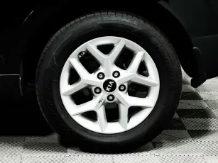 Kia  7