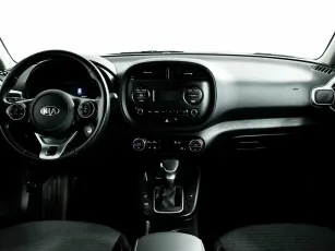 Kia  9
