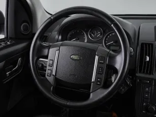 Land Rover  17