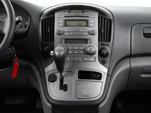 Hyundai  13