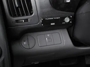 Hyundai  16