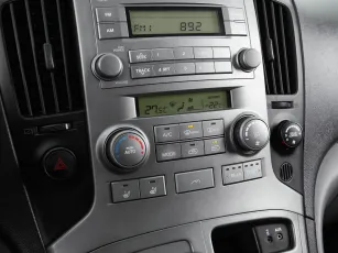 Hyundai  17