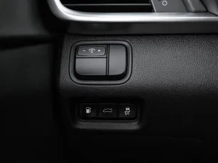 Kia  18