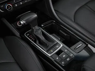 Kia  19