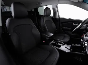 Hyundai  11