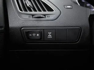 Hyundai  13