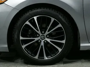 Toyota  5
