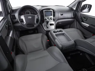 Hyundai  10