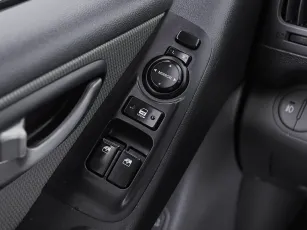 Hyundai  15