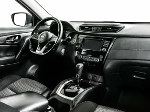 Nissan  8