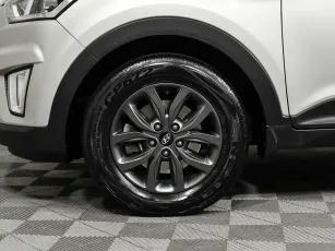 Hyundai  8