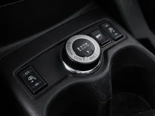 Nissan  15