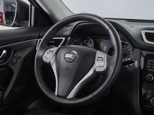 Nissan  17