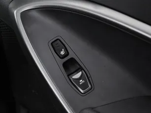 Hyundai  12