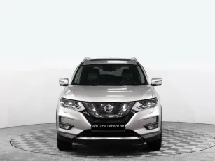 Nissan  2