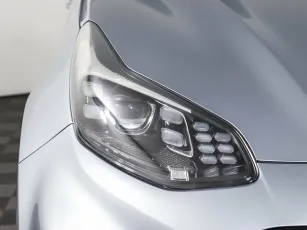 Kia  7