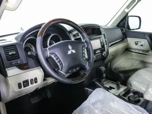 Mitsubishi  7